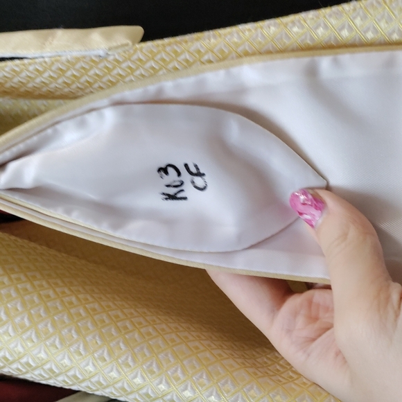 Yellow Tuxedo Vest and Tie set - Picture 3 of 5